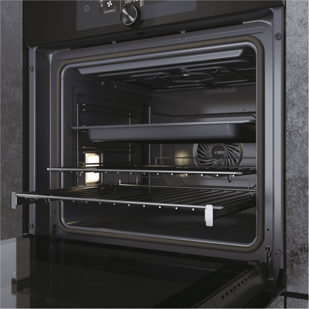 HAIER HWO60SM6F8BH Built-in Oven i-Turn Series 6 TAD 70L H60 x W60cm 13 Functions Pyrolytic